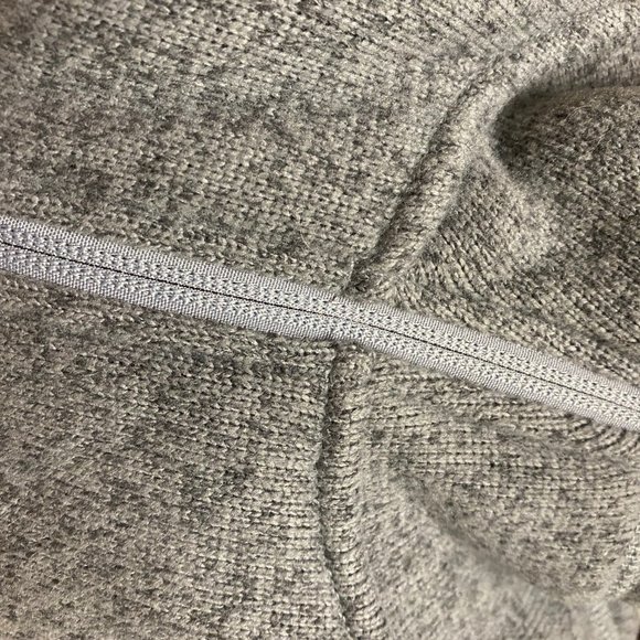 LIKE NEW THE NORTH FACE PULLOVER - Picture 4 of 4